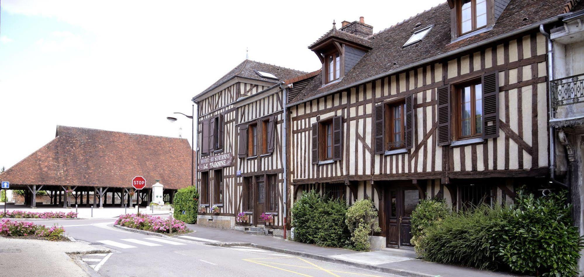Logis Le Tadorne Piney Exterior foto